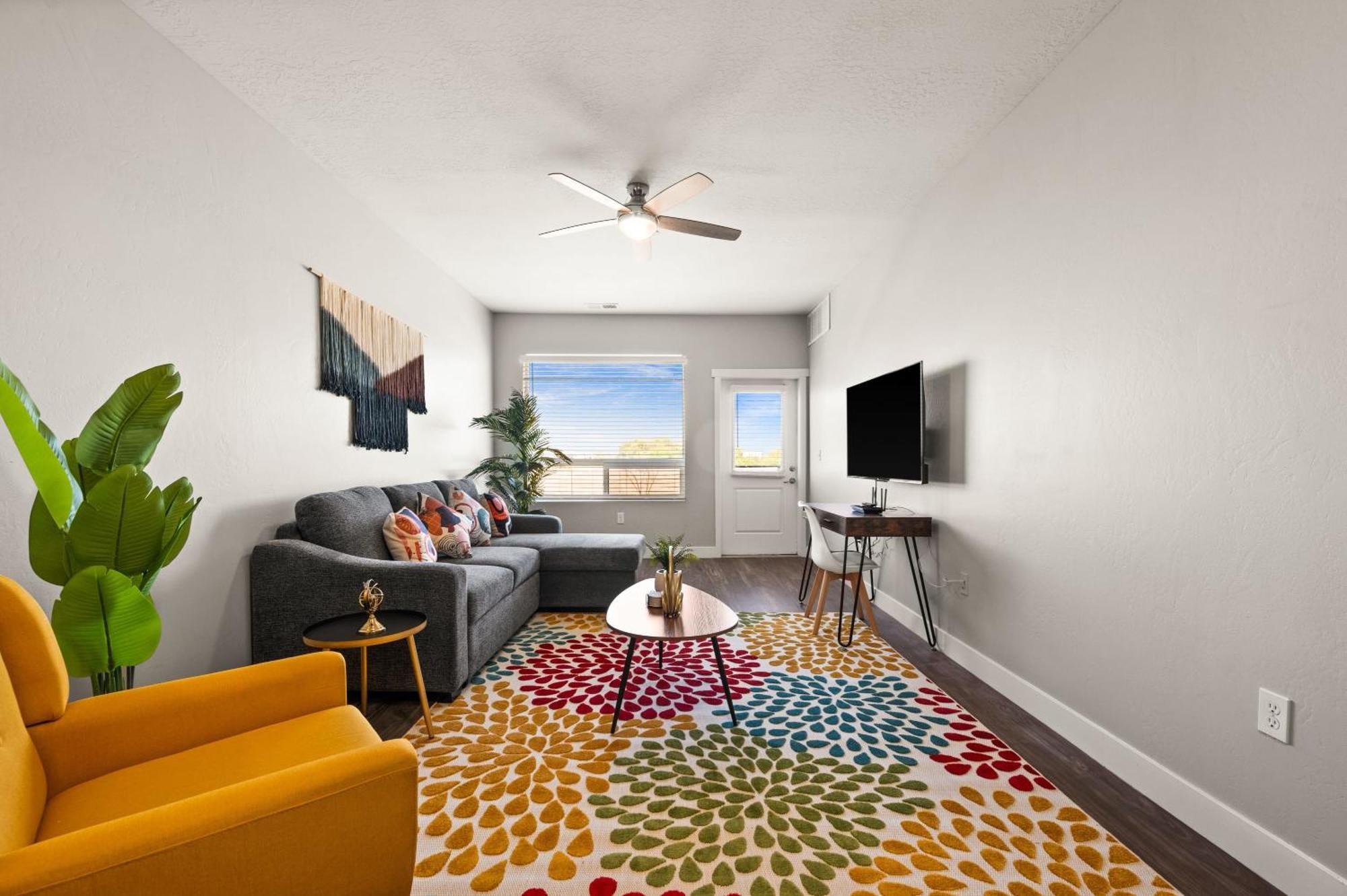 Apartment Serene Space With Easy Access *