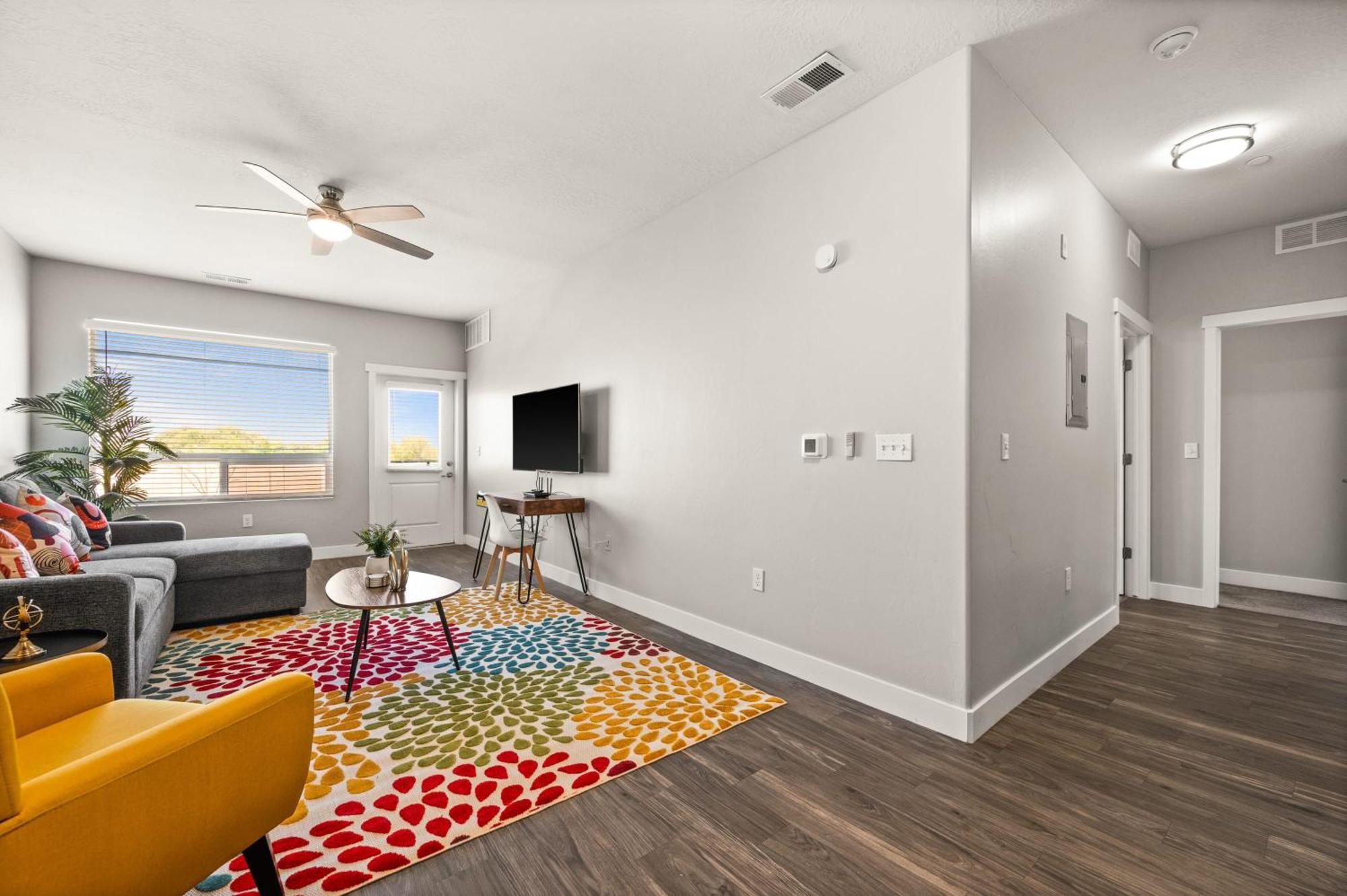 Serene Space With Easy Access *